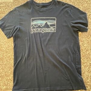 Patagonia Men’s short sleeve t-shirt Blue size Large
